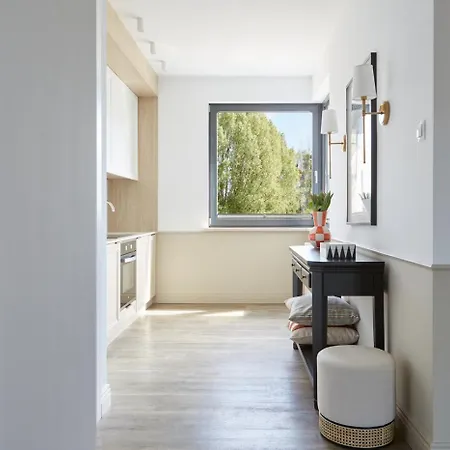 Flatbook-city Center Prestige Residences Rivus With Gym & Sauna *